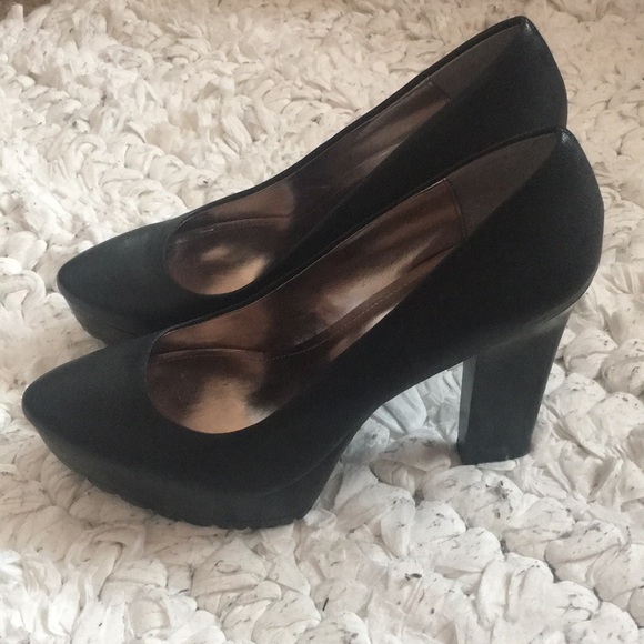 Calvin Klein platform heels - Picture 2 of 3